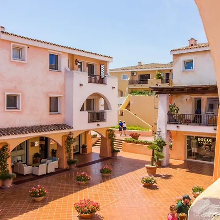 Apartman Two-levels With Balconies And Parking *