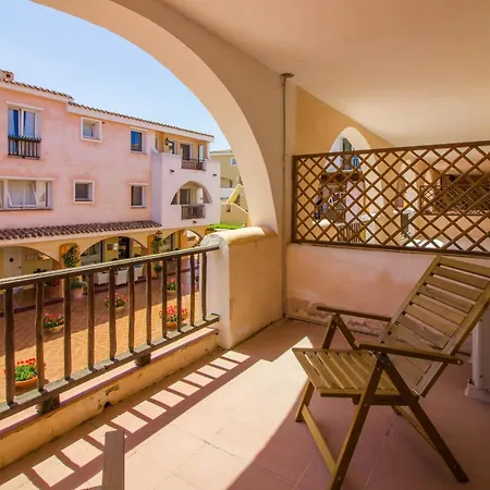 Two-levels With Balconies And Parking Apartman Porto Cervo