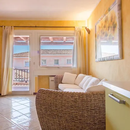 Апартаменты Two-levels With Balconies And Parking Порто-Черво