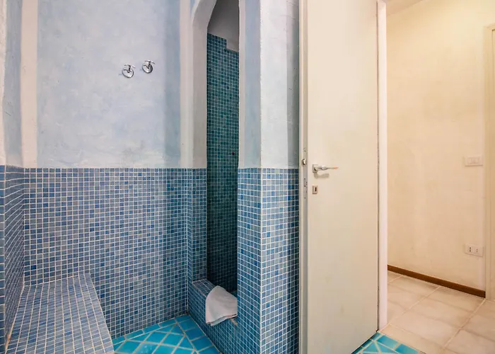 Guesthost - Two-levels With Balconies And Parking Appartement