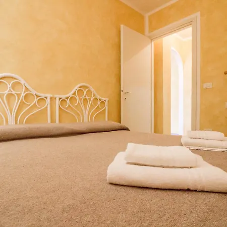 Two-levels With Balconies And Parking Apartman Porto Cervo