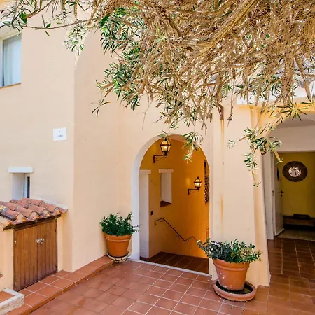 Two-levels With Balconies And Parking Apartman *