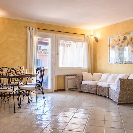 Apartman Two-levels With Balconies And Parking *